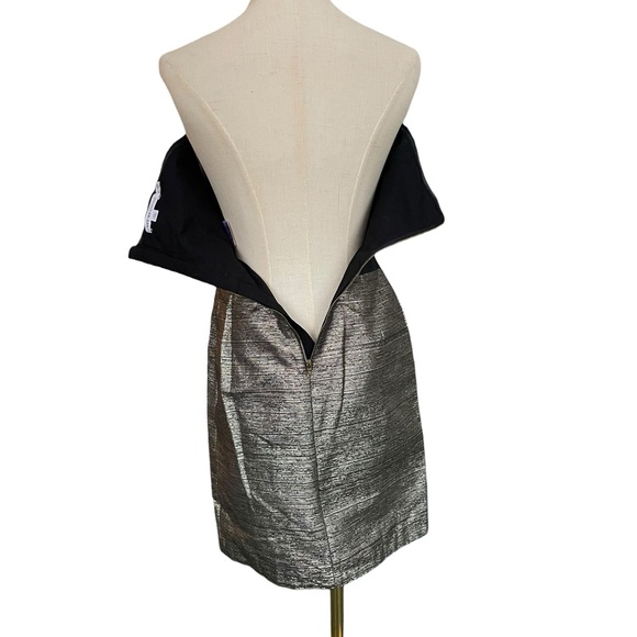 See By Chloé Strapless Tube Bodycon Metallic Party Cocktail Dress
Sz 4 - Picture 5 of 14